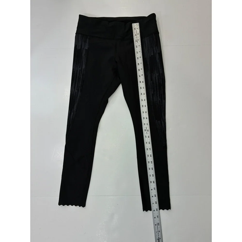 Lululemon Scalloped Hem Digital Print Athletic Leggings Black Size 8 Pocket - Picture 5 of 9